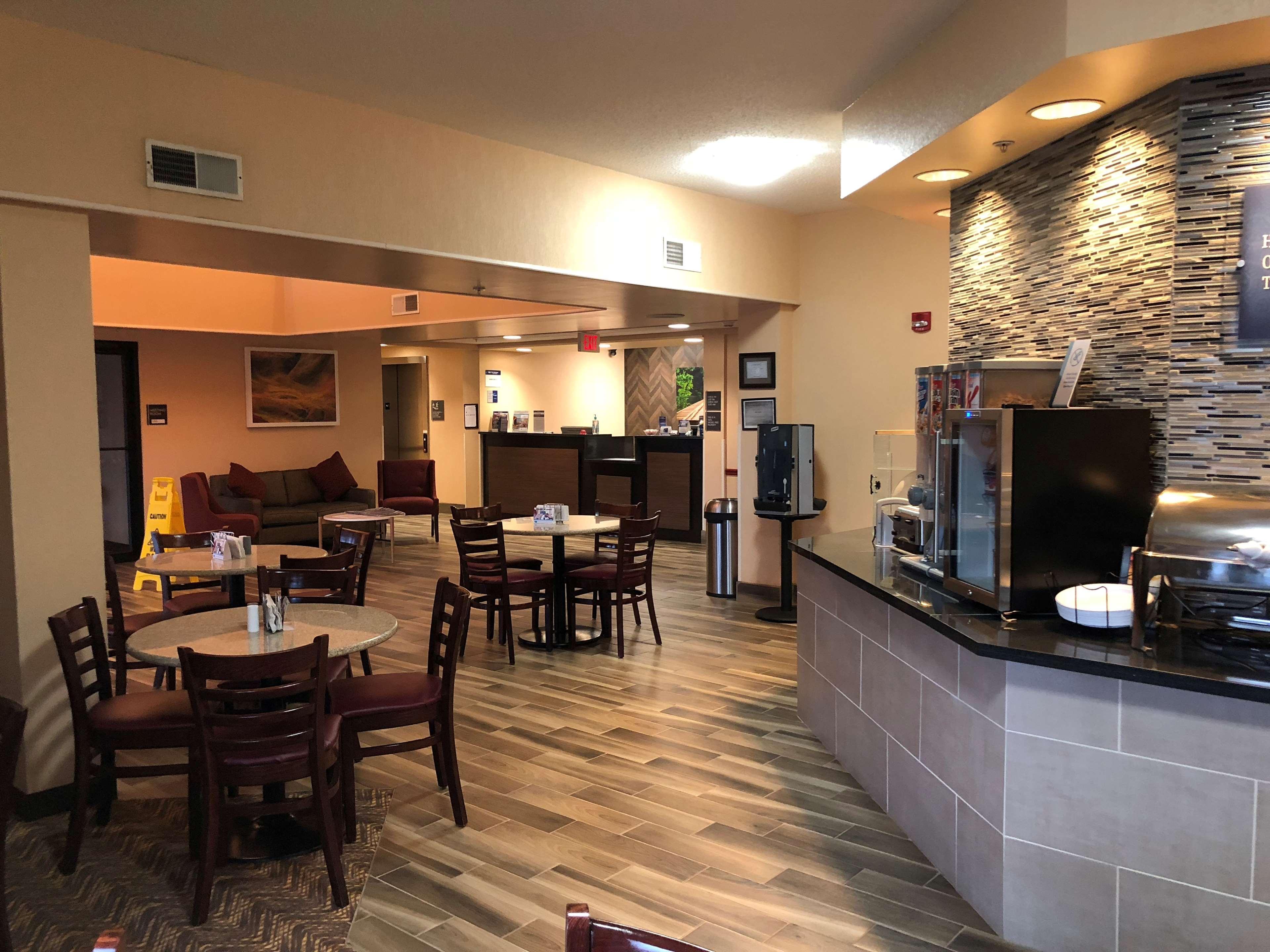 Best Western Danville Inn Экстерьер фото