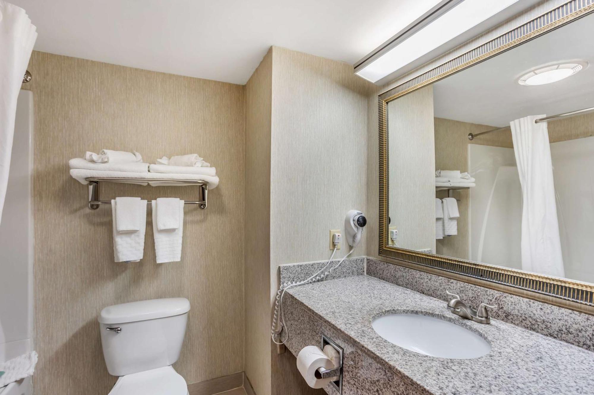 Best Western Danville Inn Экстерьер фото