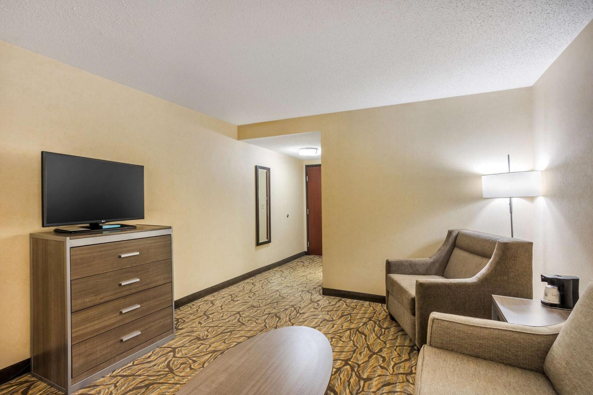 Best Western Danville Inn Экстерьер фото