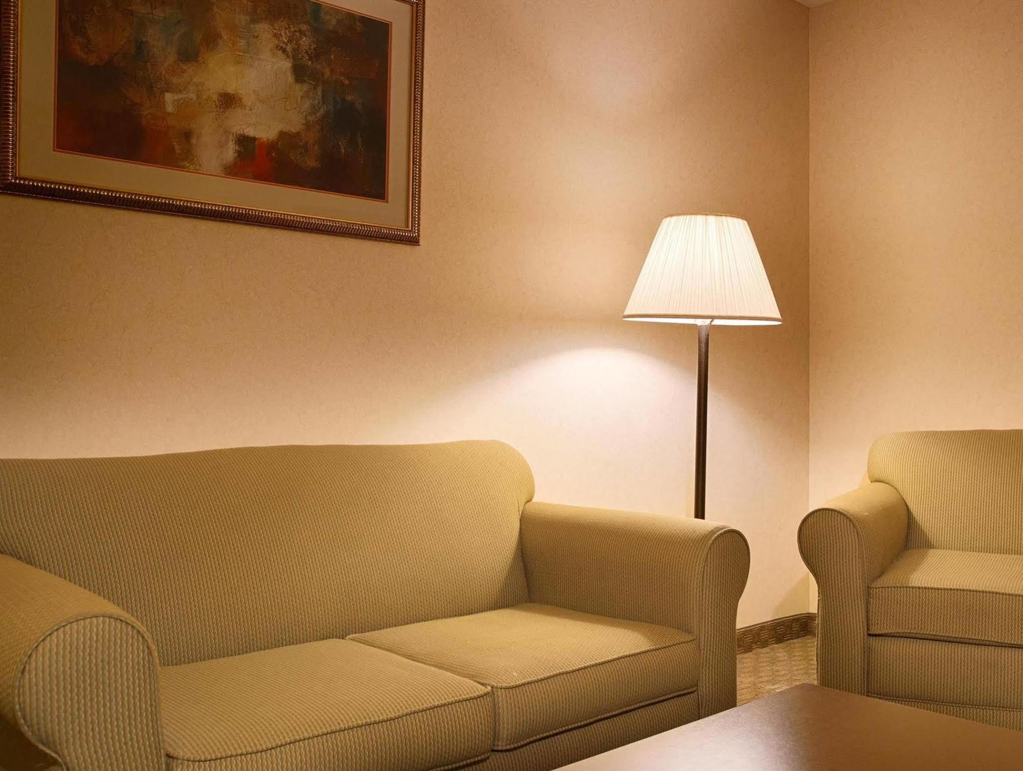 Best Western Danville Inn Экстерьер фото